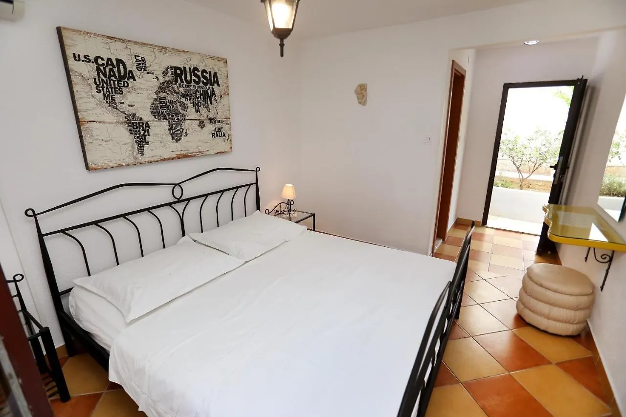 Guesthouse Kate Trogir Guest house