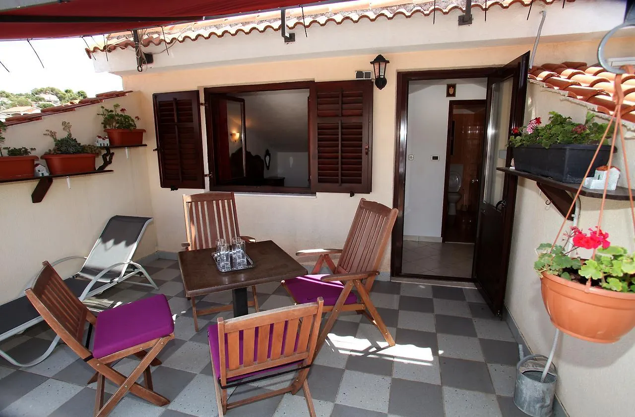 Guesthouse Kate Trogir Guest house